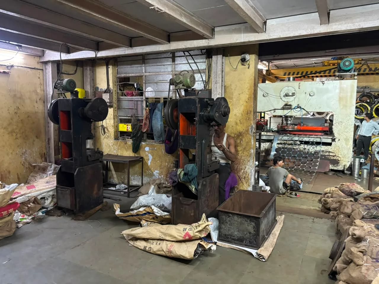 Priti Metal Works workshop, photo 8